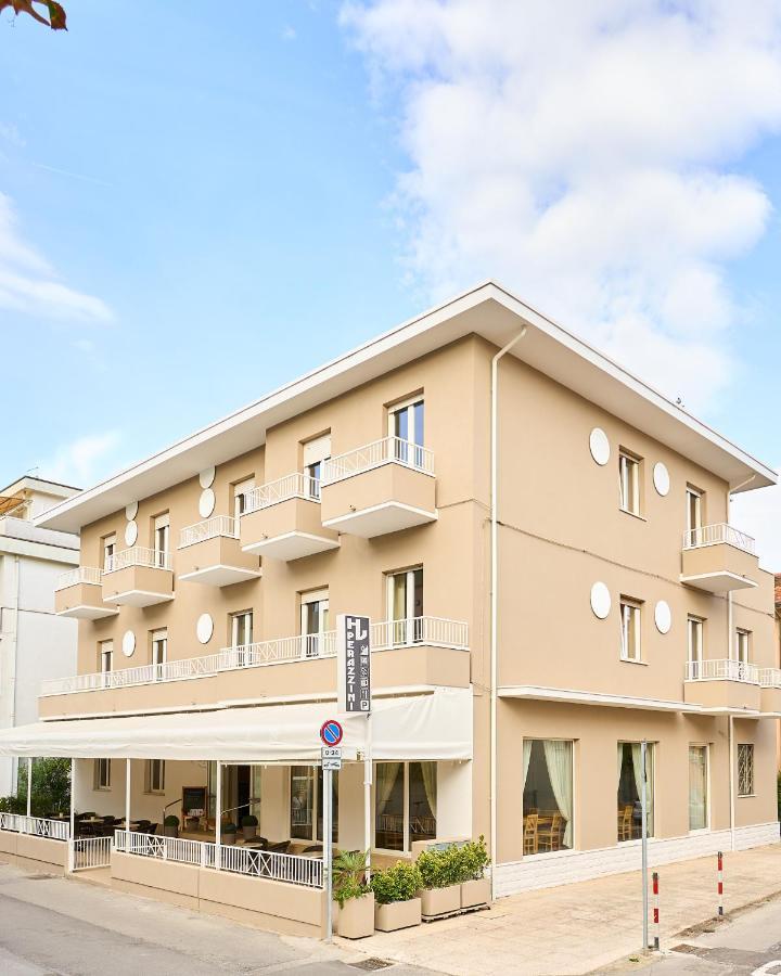 Hotel Villa Perazzini Rimini Esterno foto