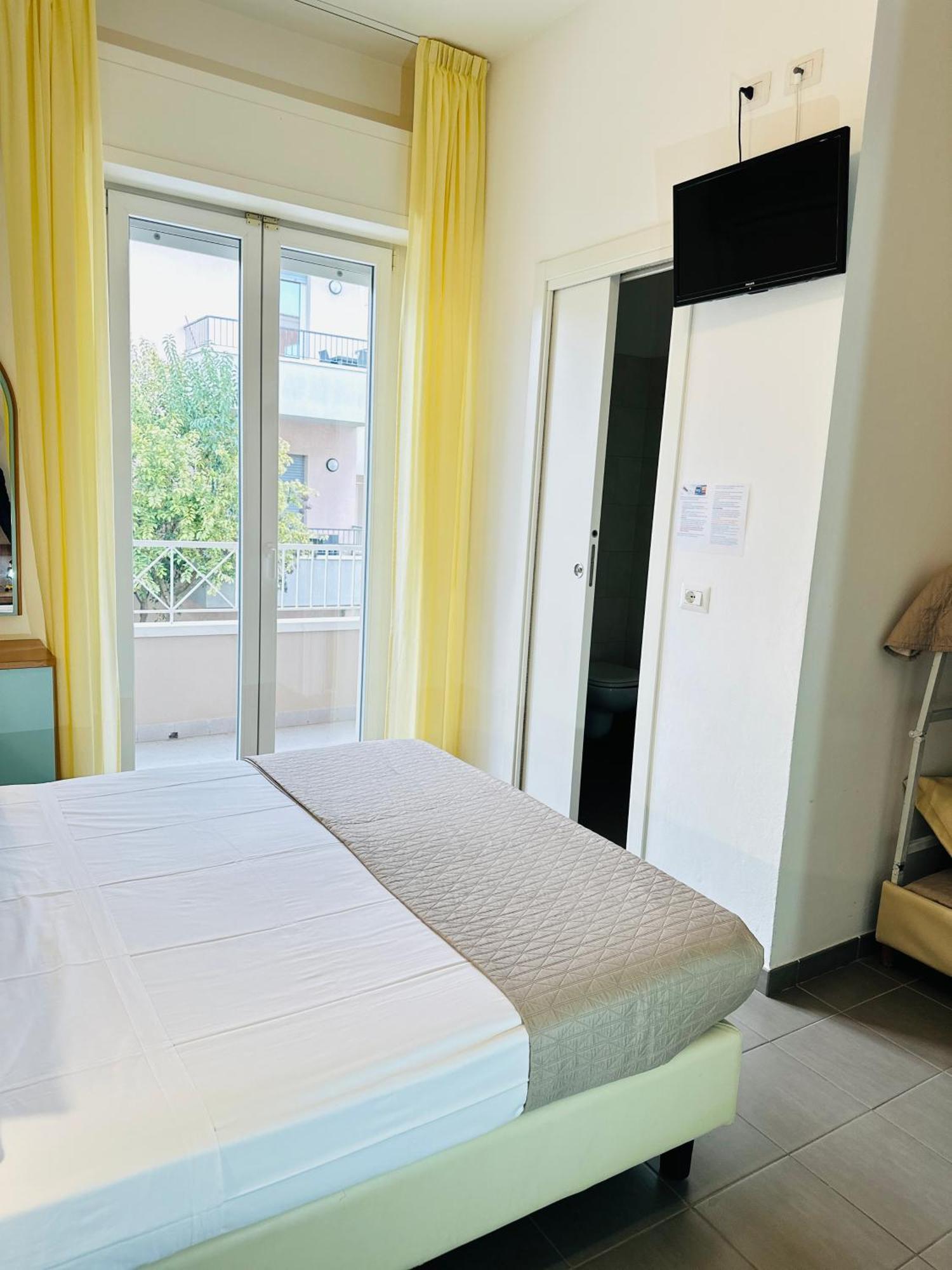 Hotel Villa Perazzini Rimini Esterno foto