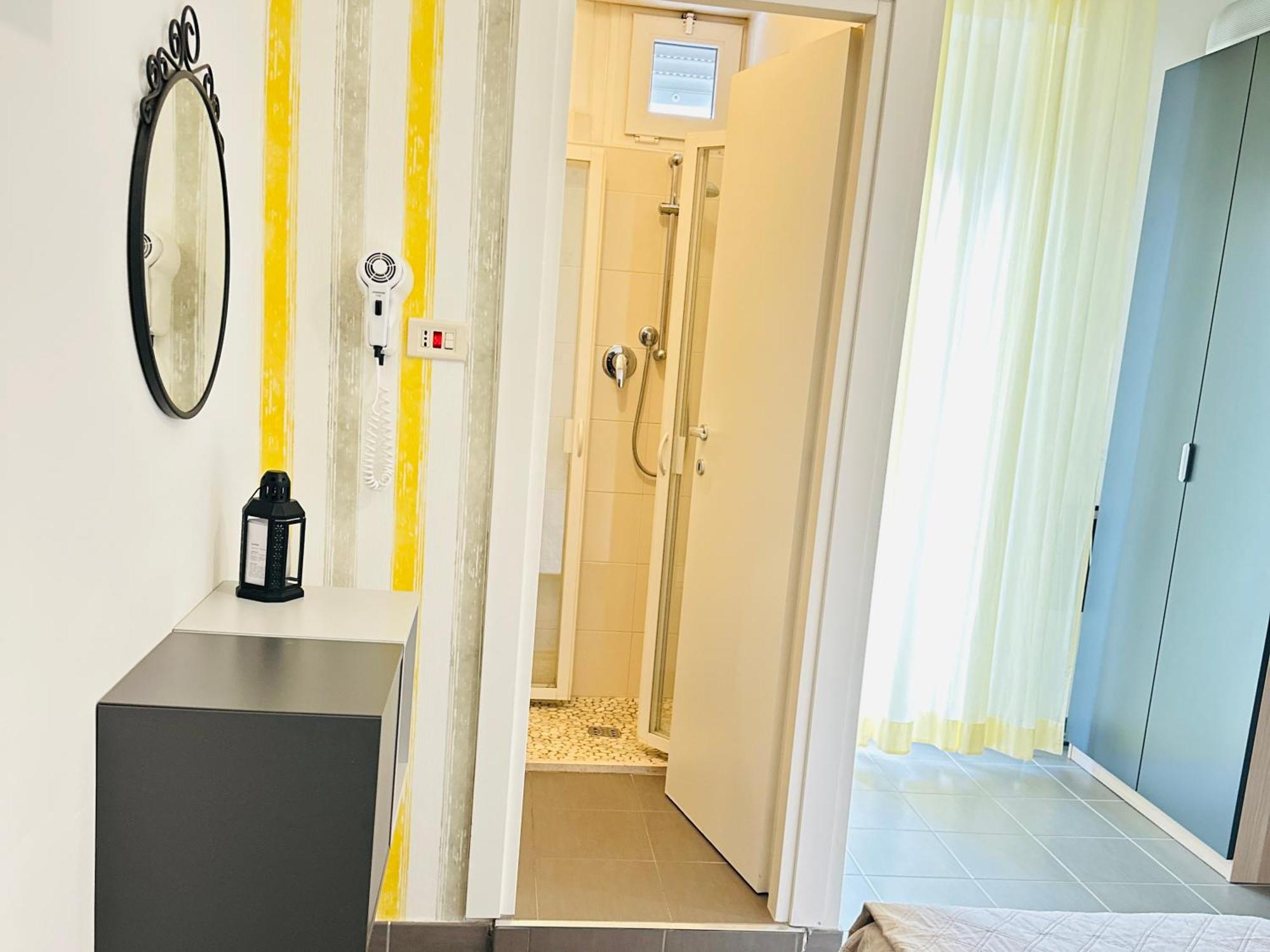 Hotel Villa Perazzini Rimini Esterno foto