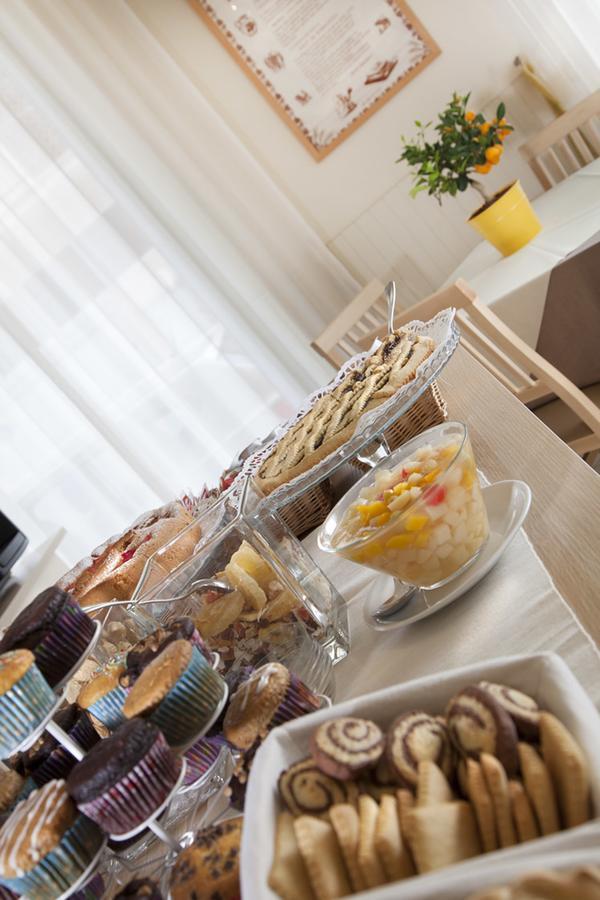 Hotel Villa Perazzini Rimini Esterno foto